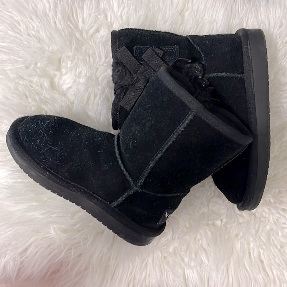 Black Koolaburra UGG boots